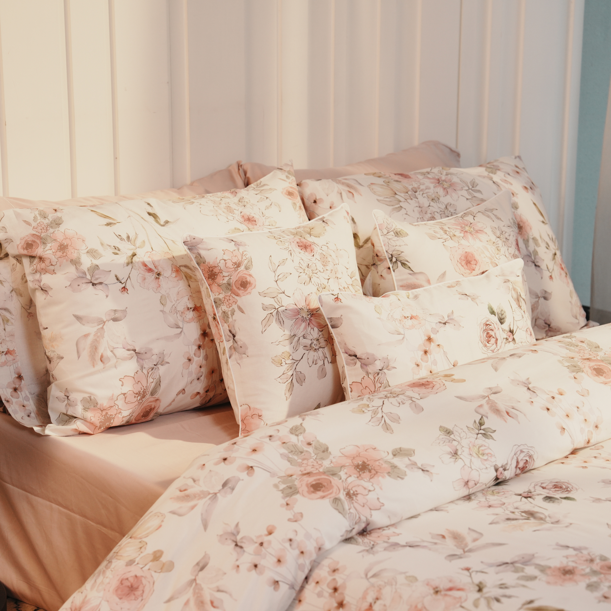 Petalis Bed Sheet Set