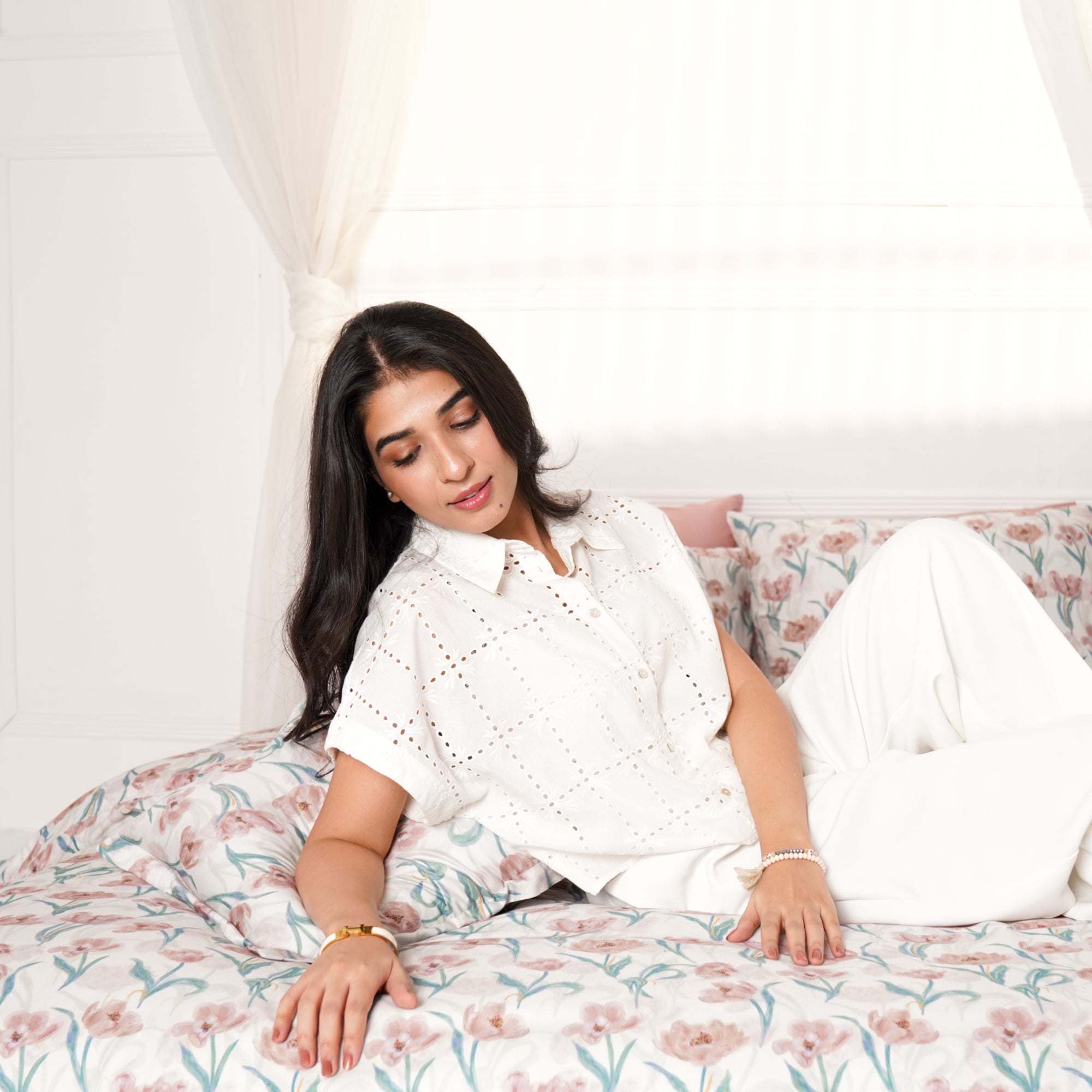 Sia Cushion Cover - Luxe Edition