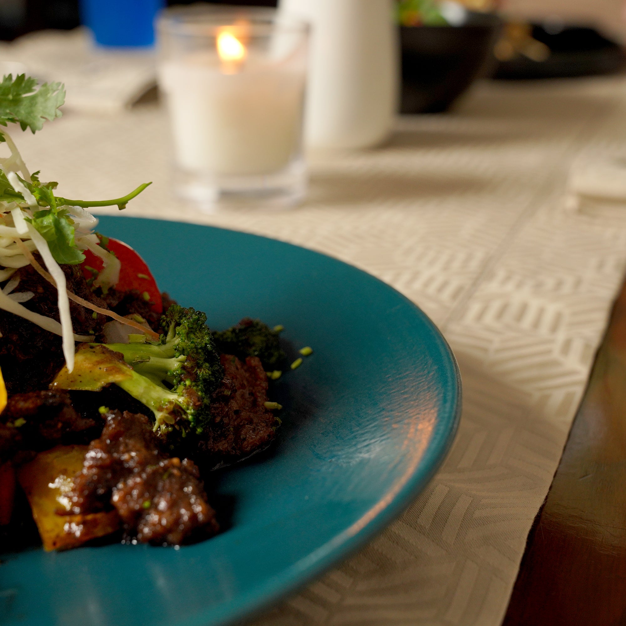 Luxe Jacquard Table Linen