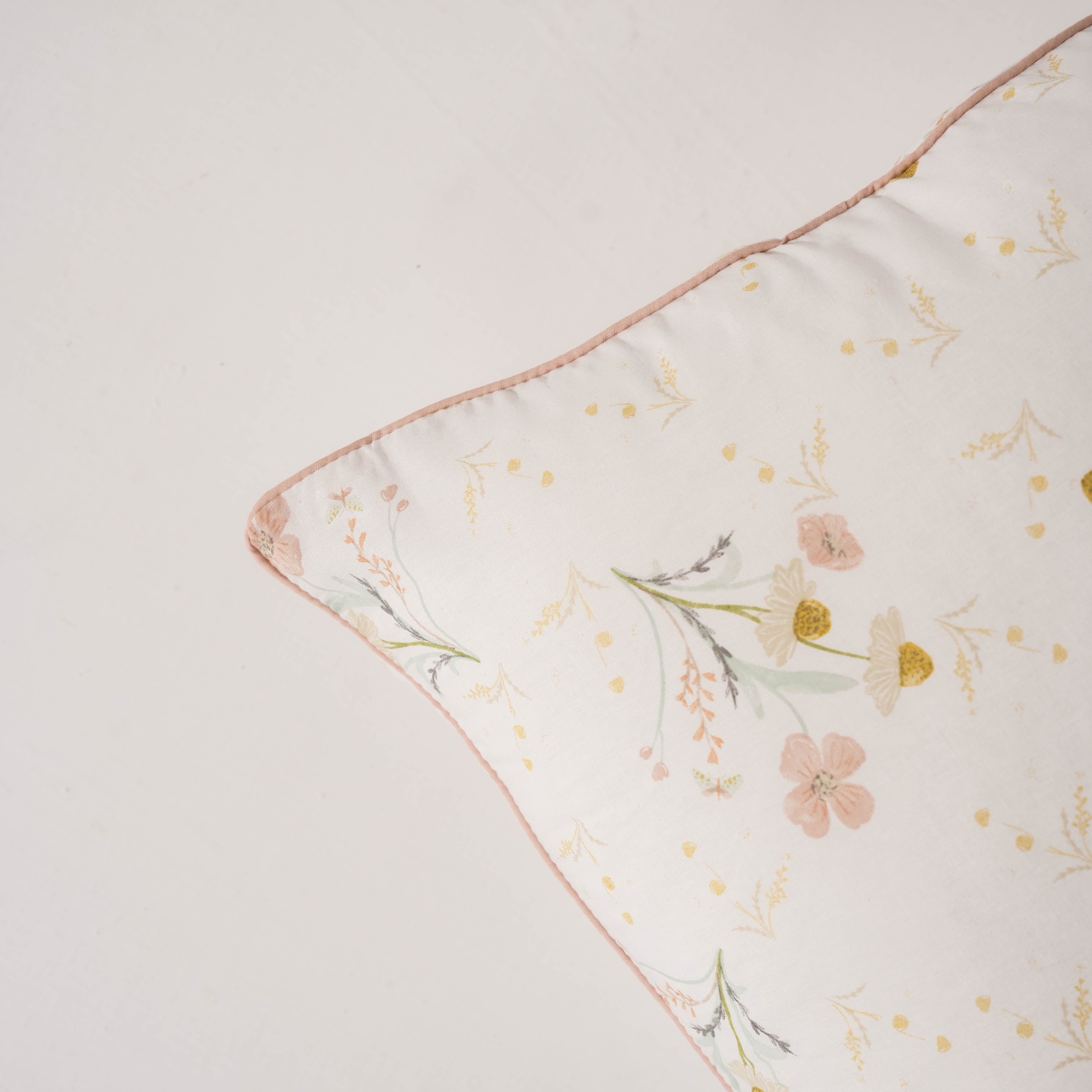 Lumiere Cushion Cover