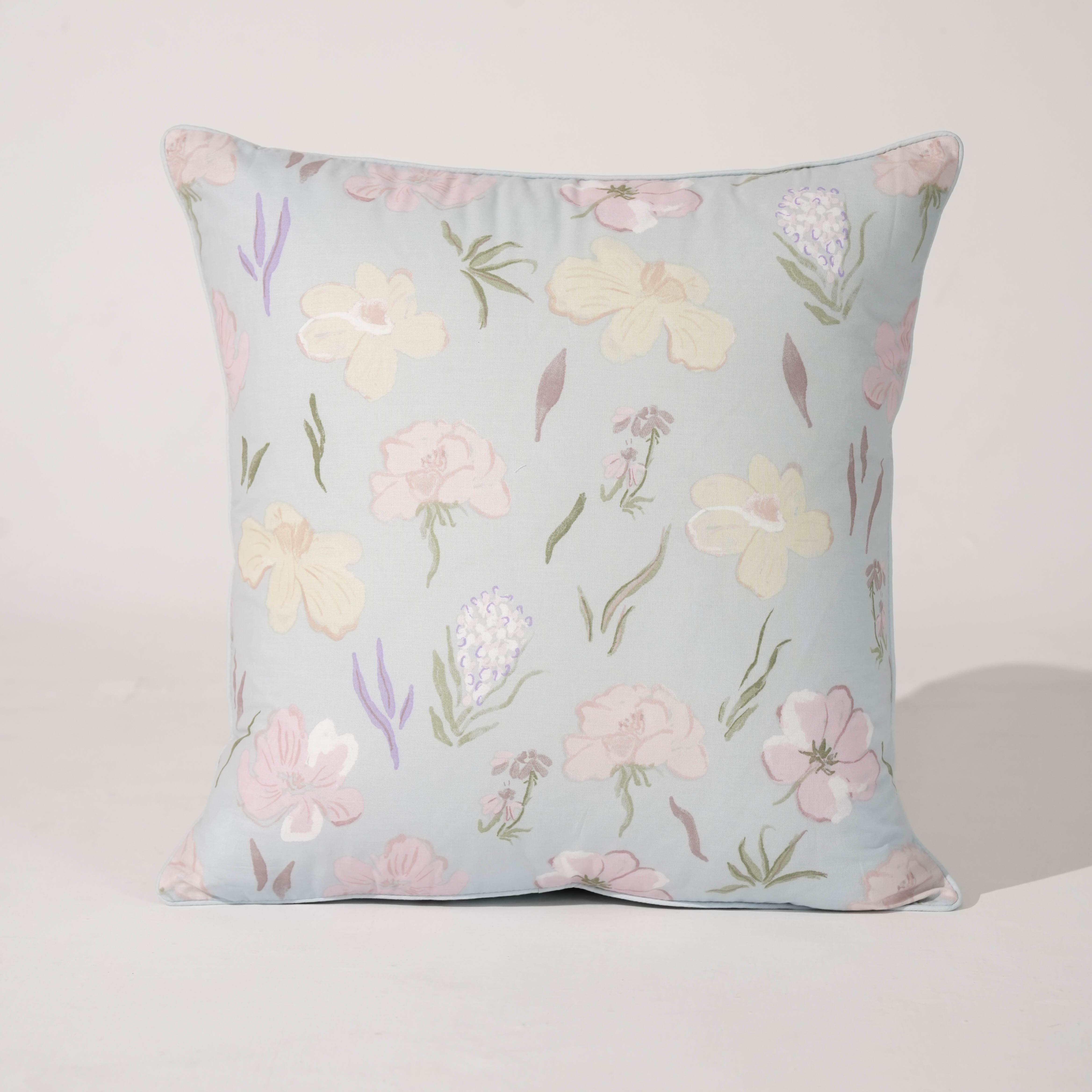 Gardenia Cushion Cover