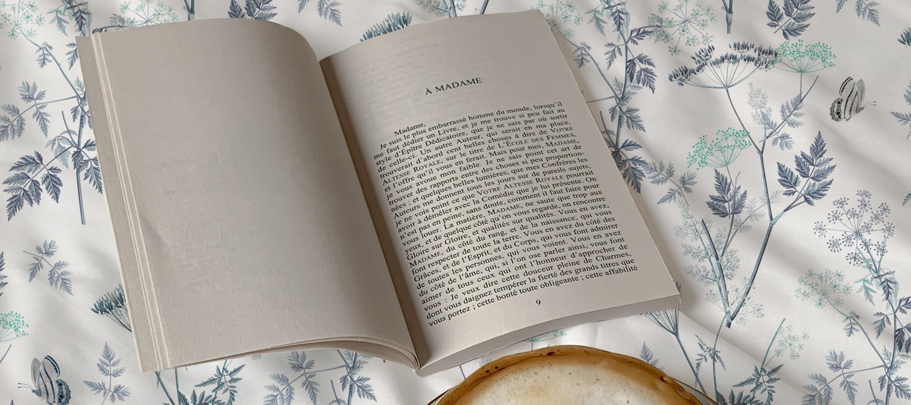 Bed & Binging - Top 5 Fiction Books to Read in Bed - THE LINEN COMPANY