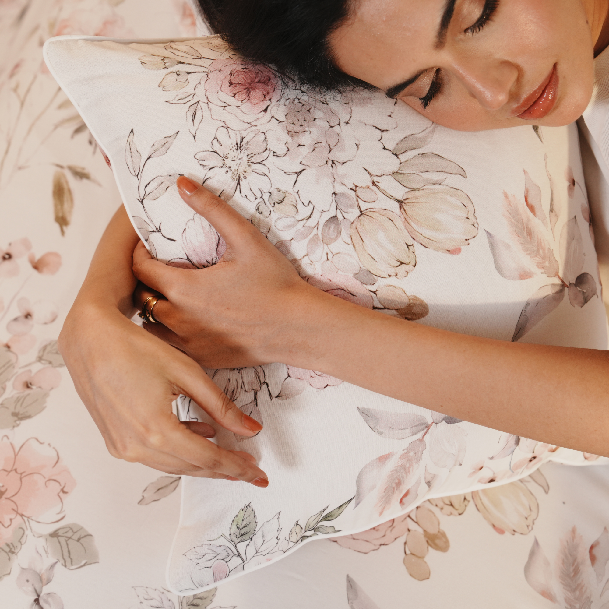 Petalis Pillows & Cushions