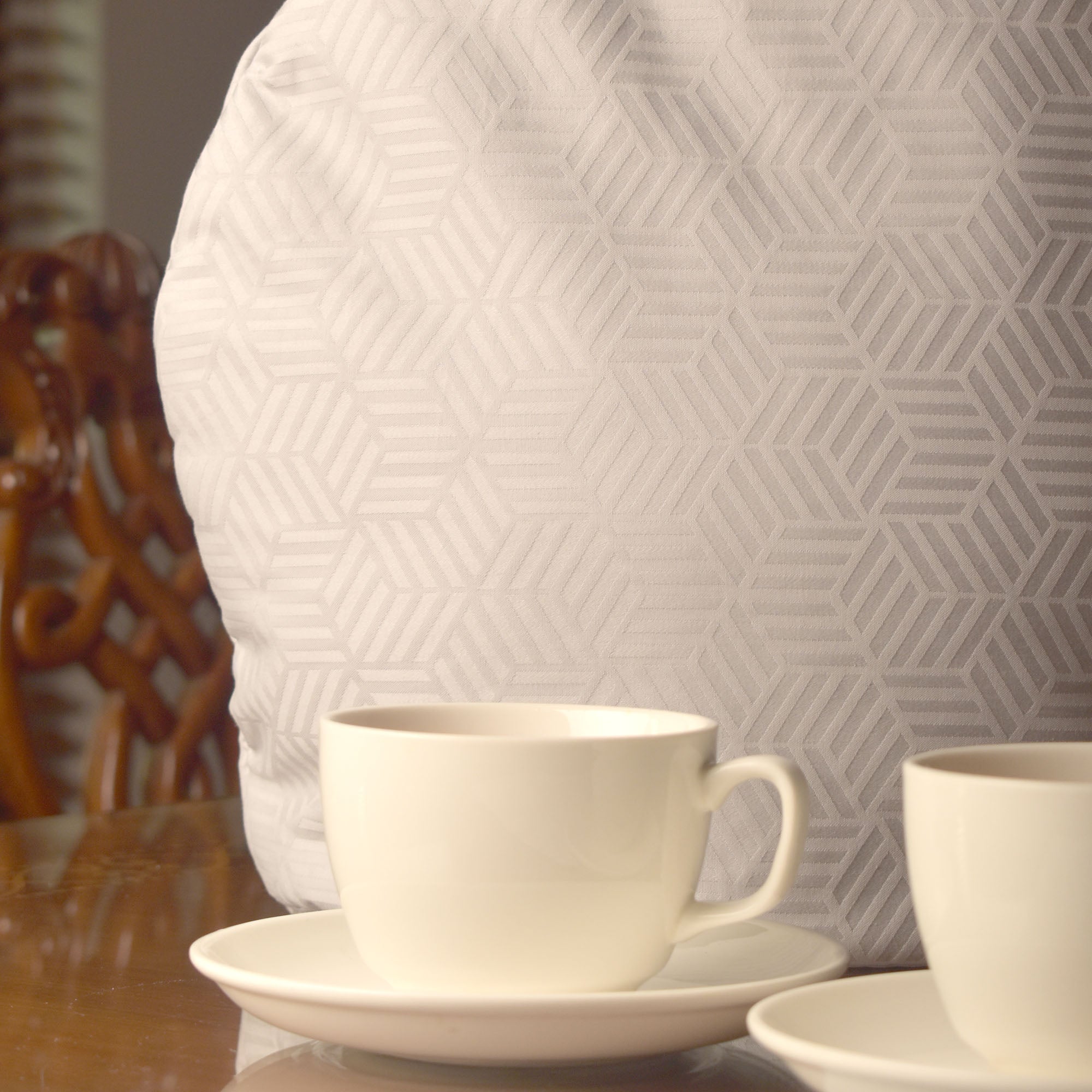 Luxe Jacquard Table Linen